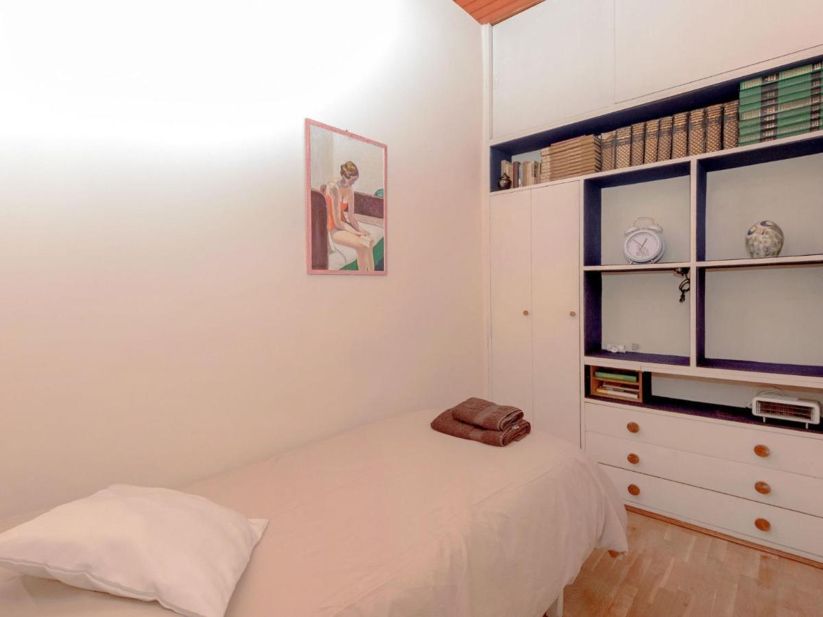 Apartment Eixample Esquerre Arago Rocafort By Interhome Barcellona Esterno foto